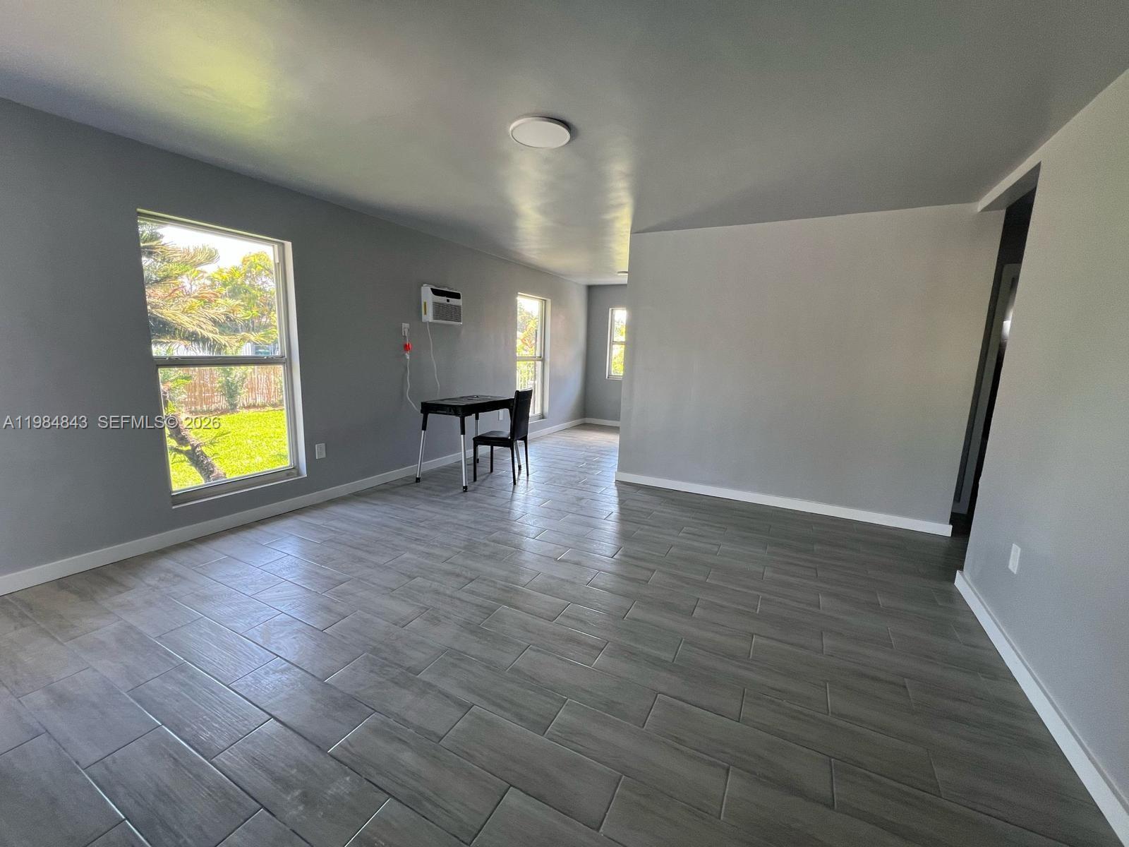 LA PALOMA - Residential Income