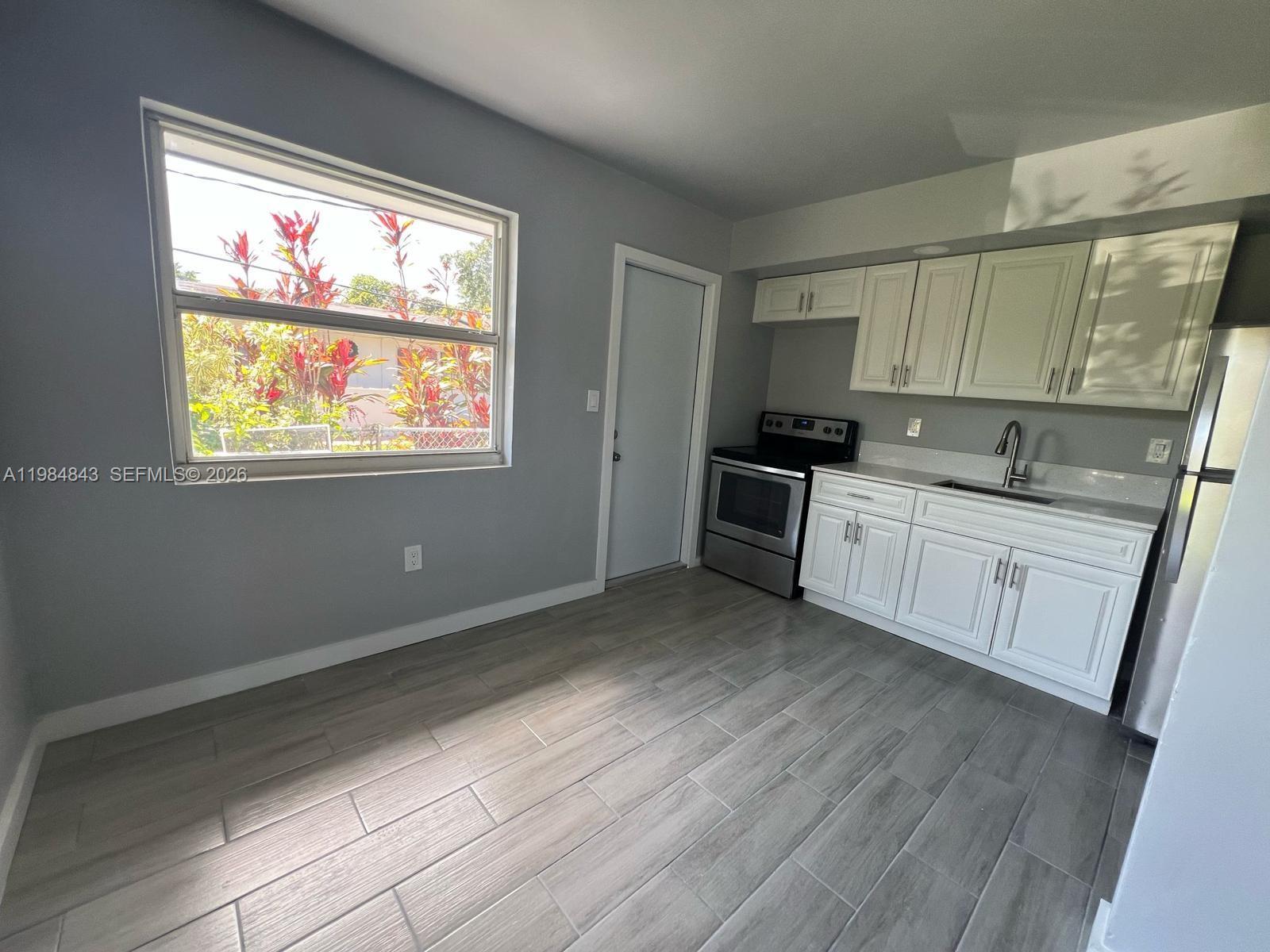 LA PALOMA - Residential Income