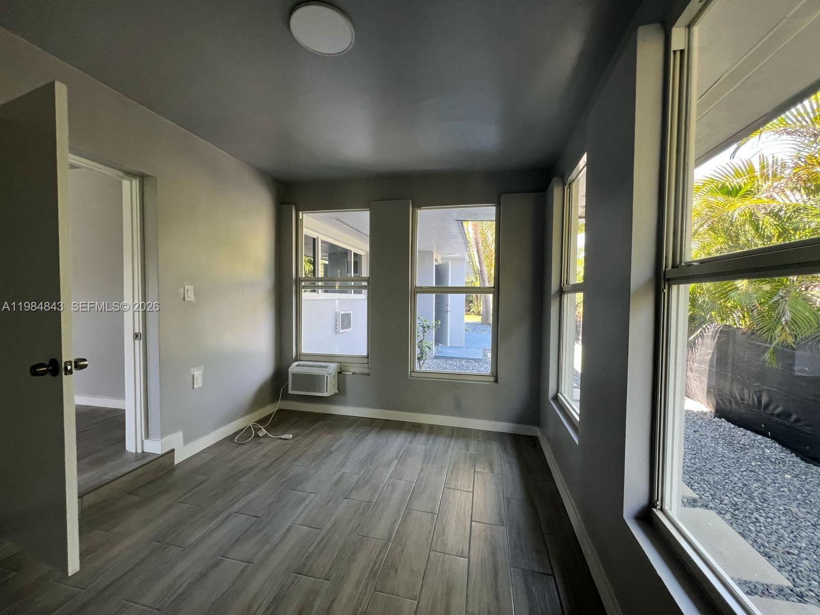 LA PALOMA - Residential Income