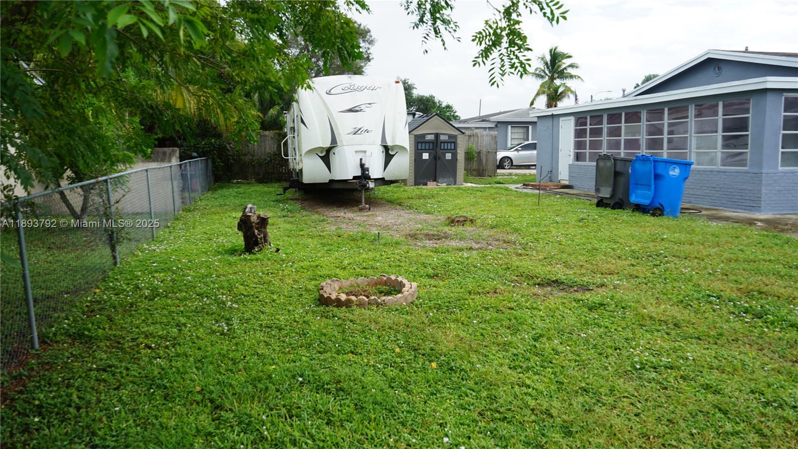 LAKE FOREST SEC 4 - Residential