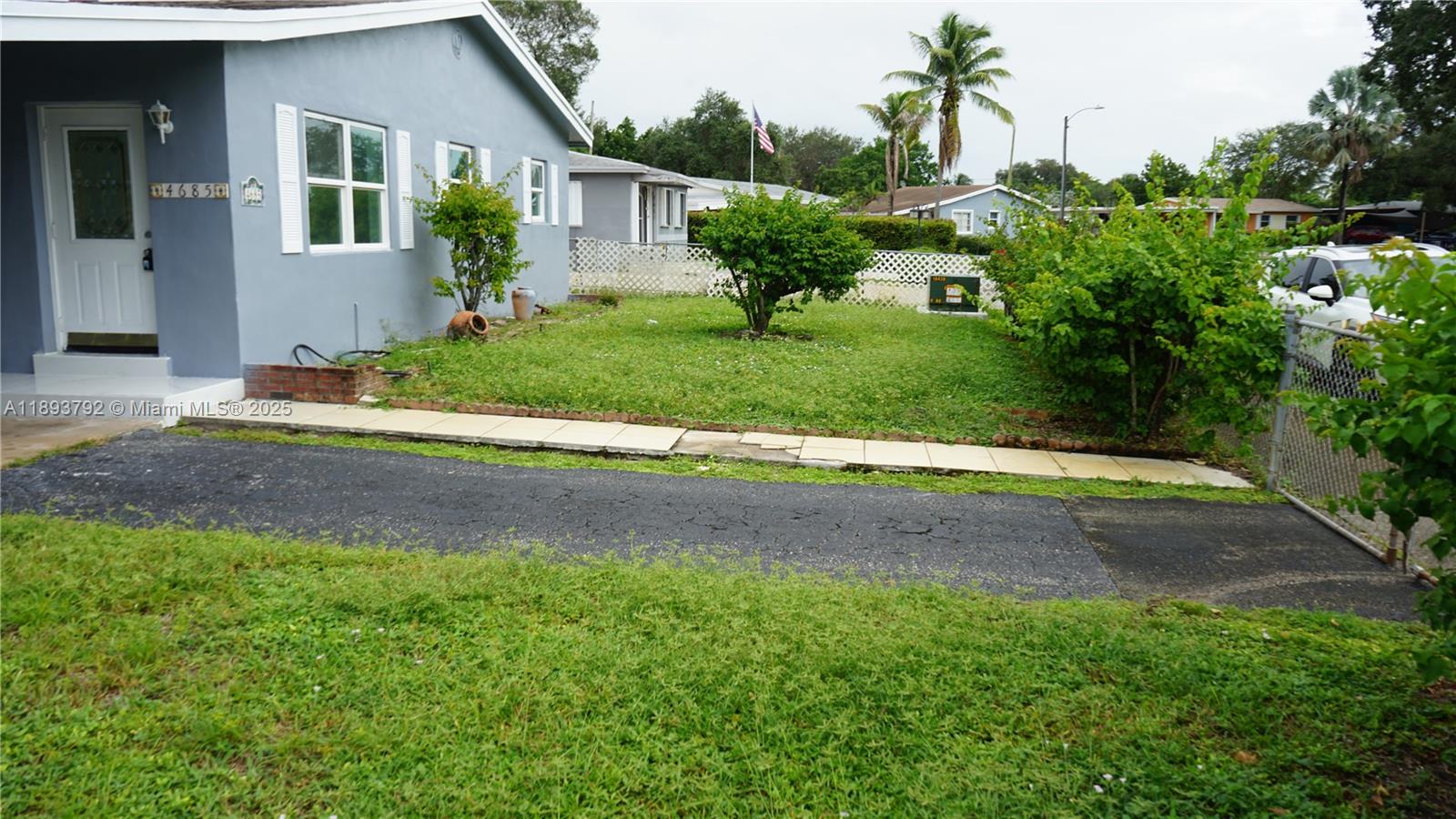 LAKE FOREST SEC 4 - Residential