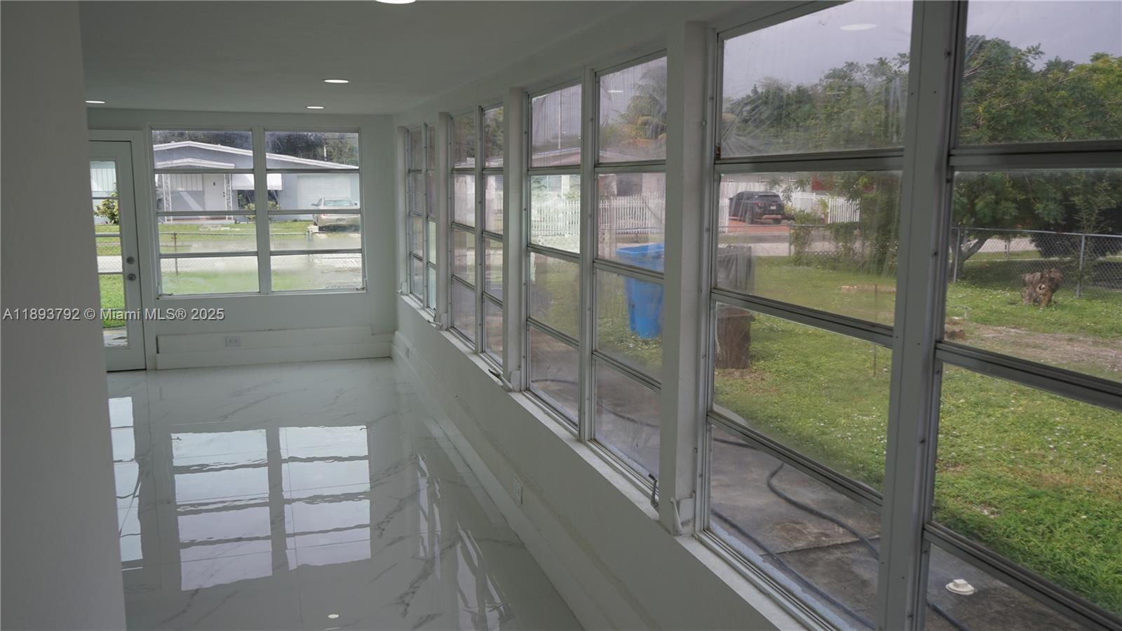 LAKE FOREST SEC 4 - Residential