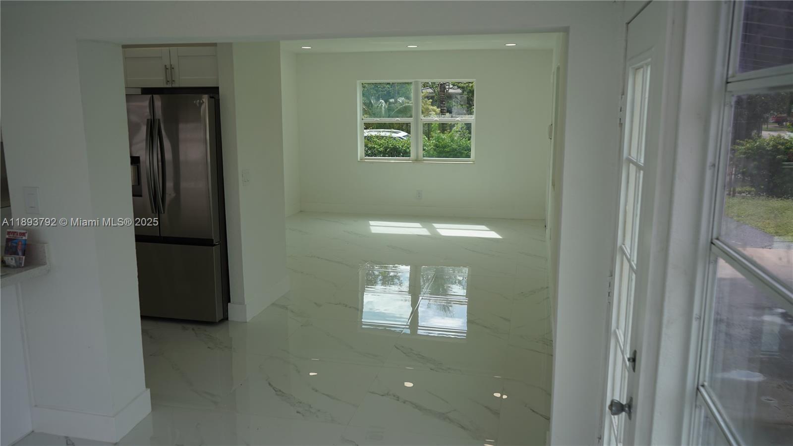 LAKE FOREST SEC 4 - Residential