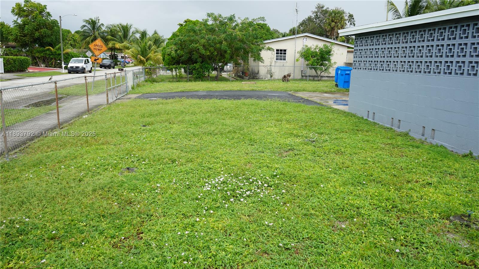 LAKE FOREST SEC 4 - Residential