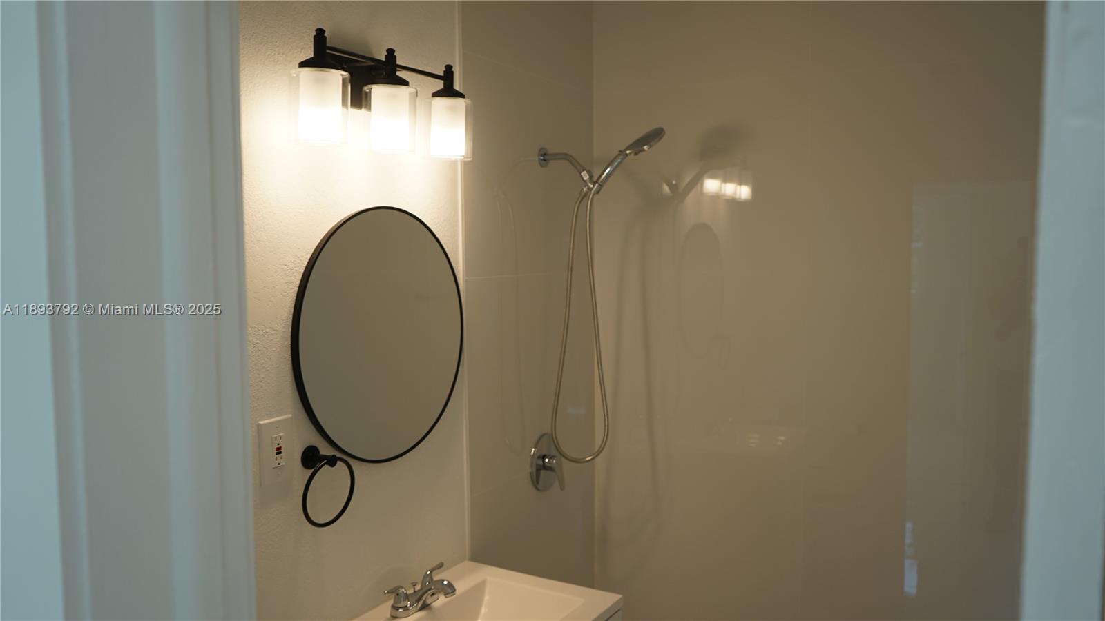 LAKE FOREST SEC 4 - Residential