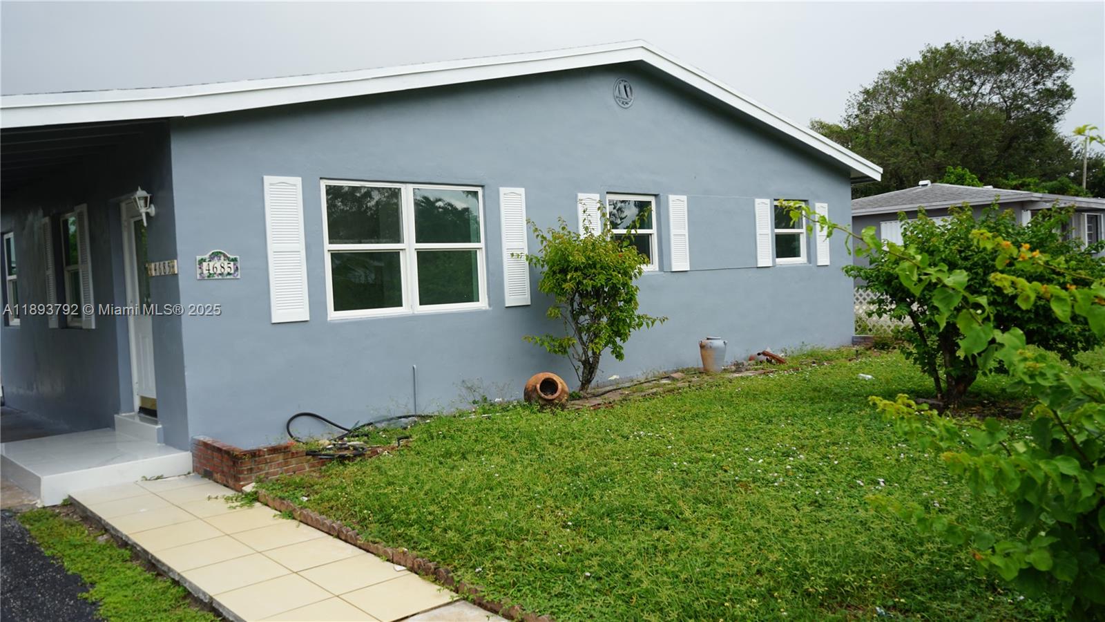 LAKE FOREST SEC 4 - Residential