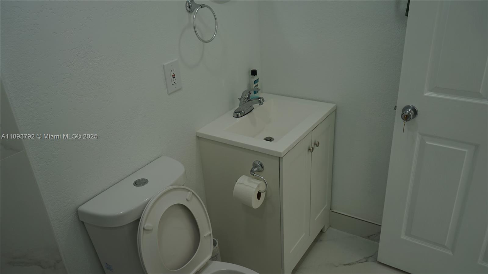 LAKE FOREST SEC 4 - Residential