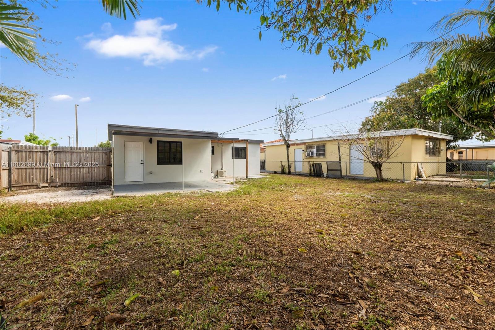 1060 Nw 35th Ct 1, Miami, Broward County, Florida - 1 Bedrooms  
1 Bathrooms - 