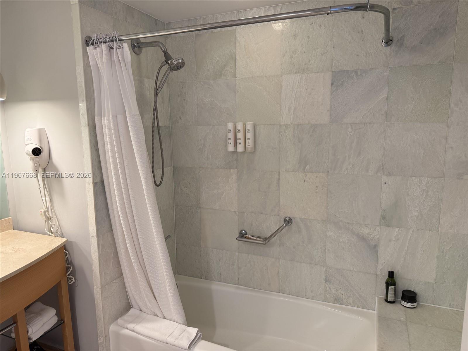 M RESORT RESIDENCES CONDO - Residential