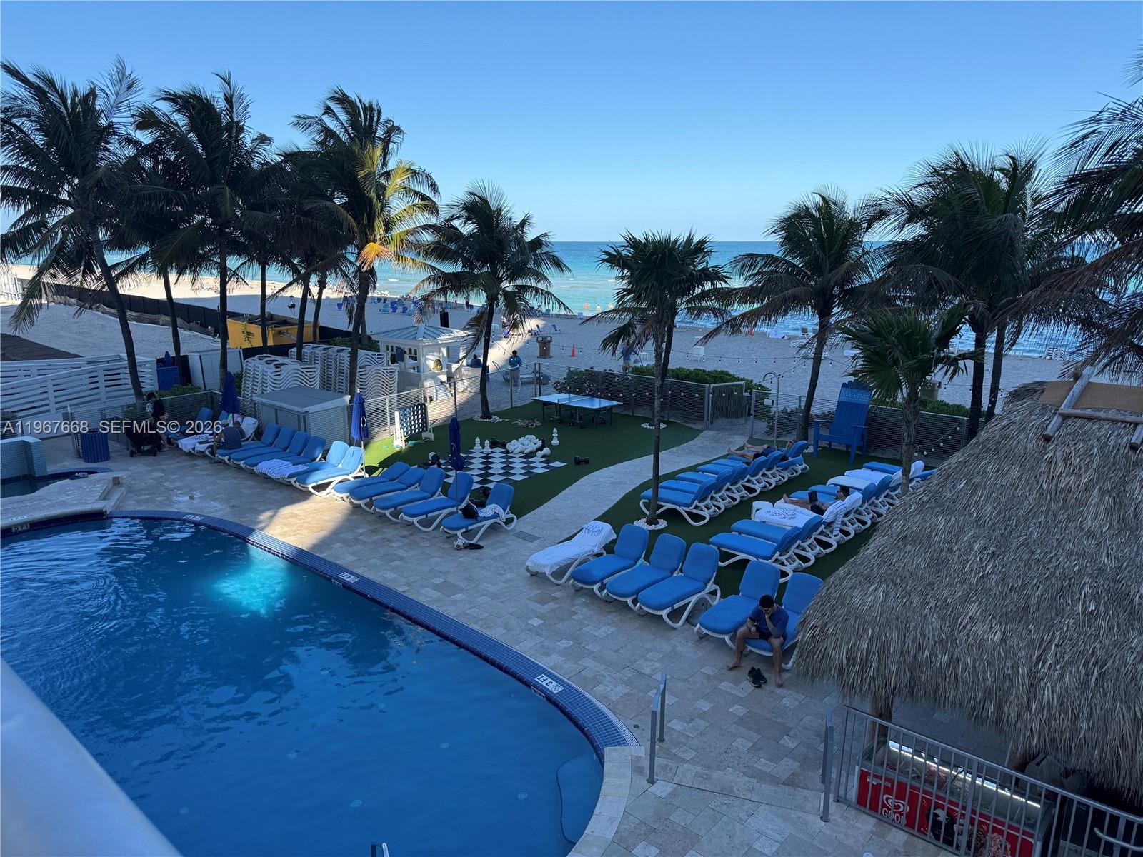 M RESORT RESIDENCES CONDO - Residential