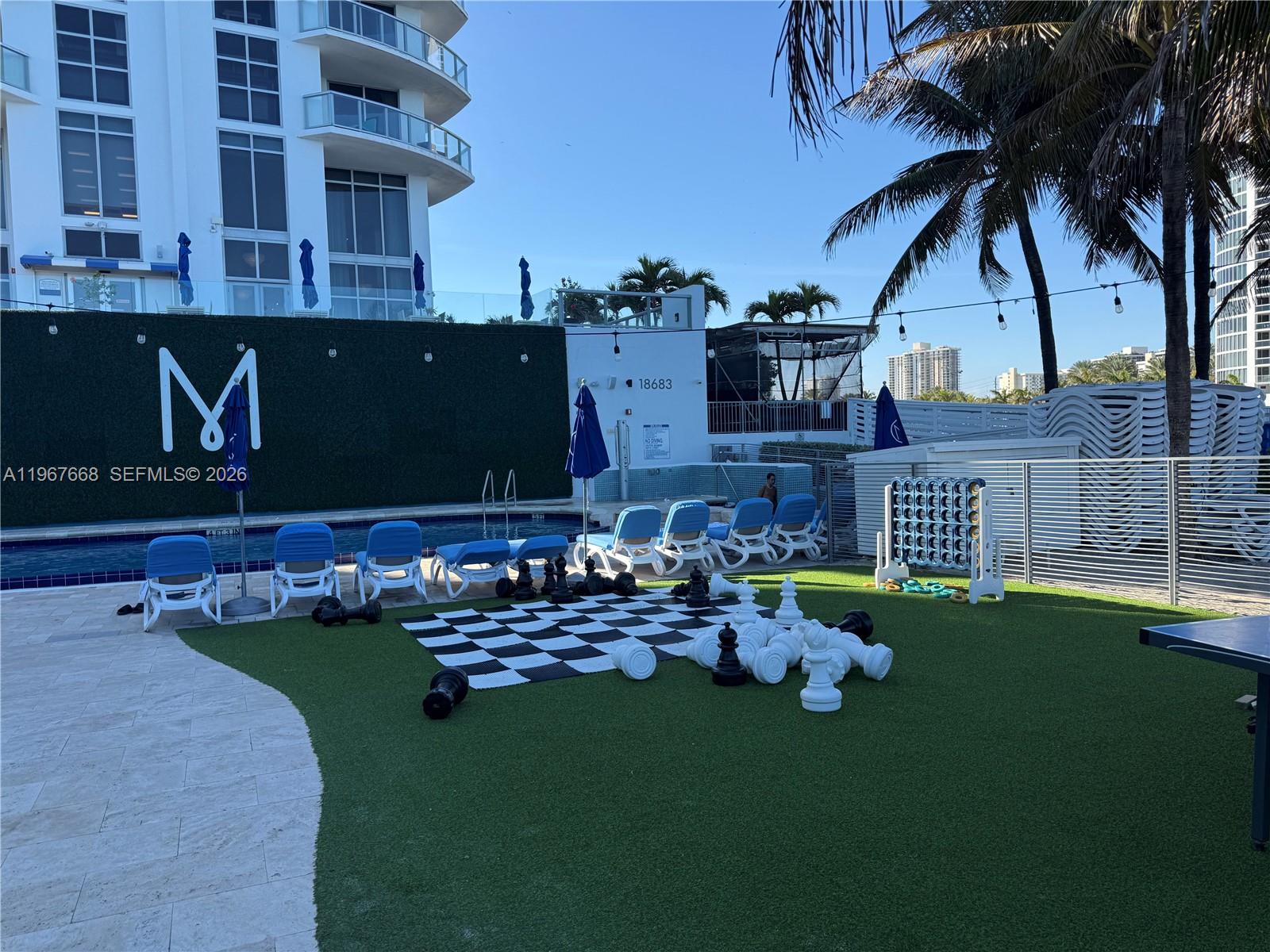 M RESORT RESIDENCES CONDO - Residential