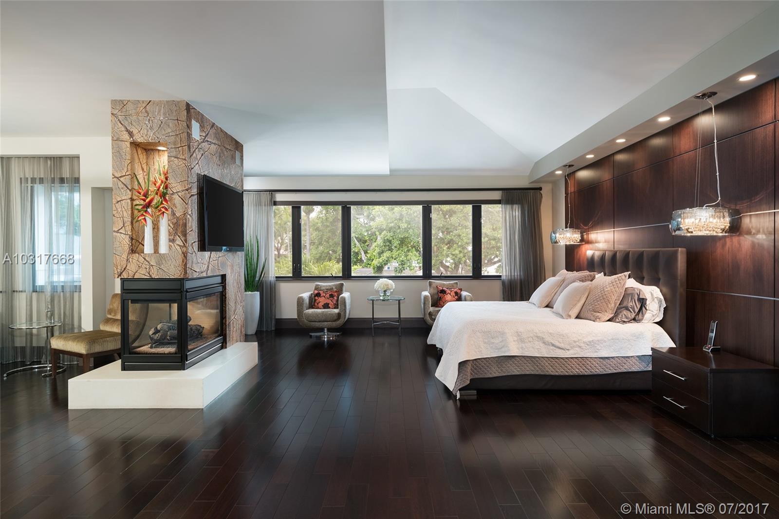 STILWELL ISLES - Residential