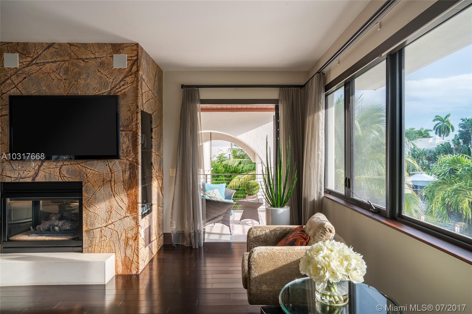 STILWELL ISLES - Residential