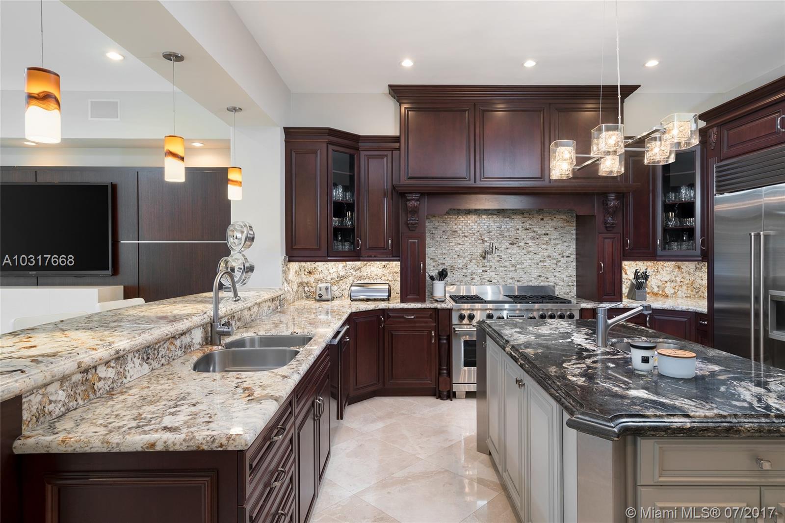 STILWELL ISLES - Residential