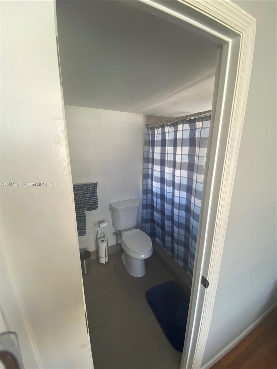 VILLA ROYAL CONDO - Residential Lease