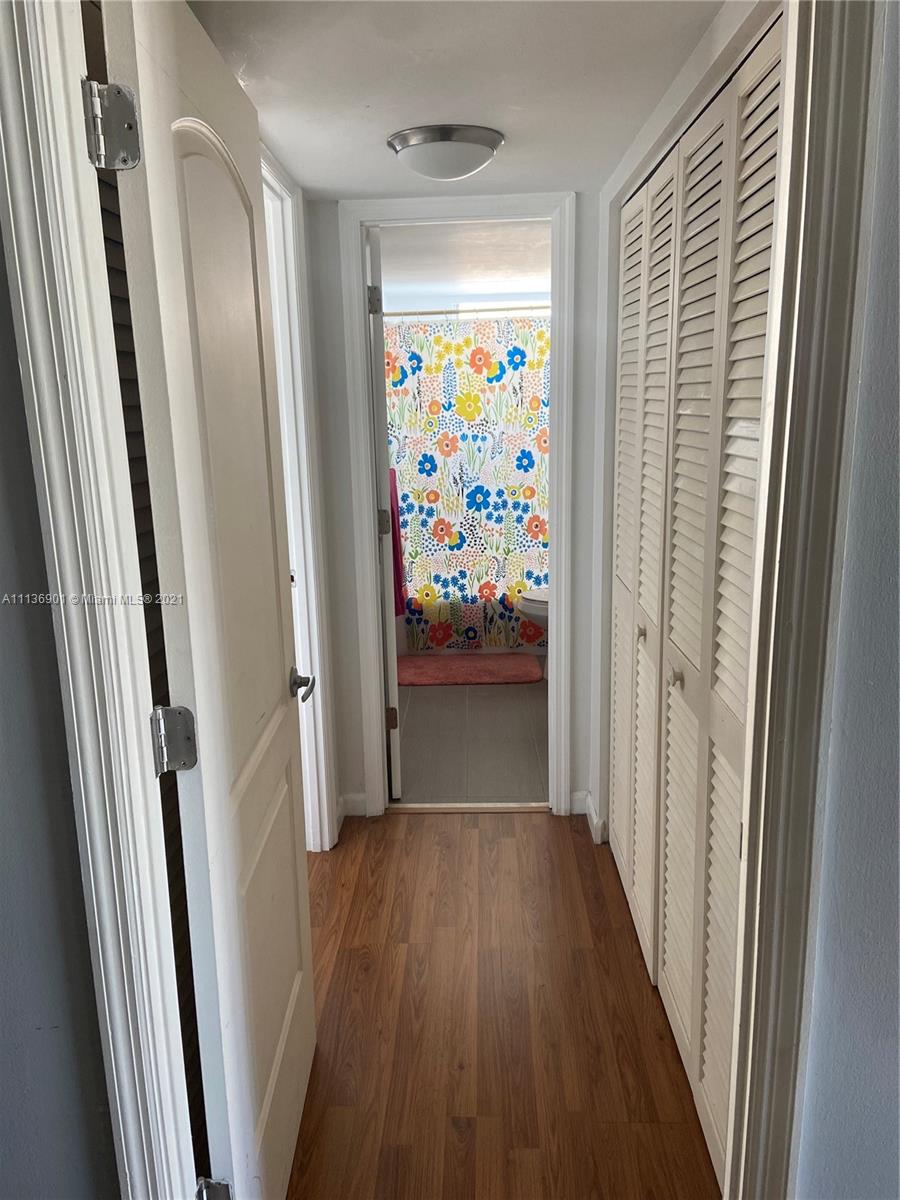 VILLA ROYAL CONDO - Residential Lease