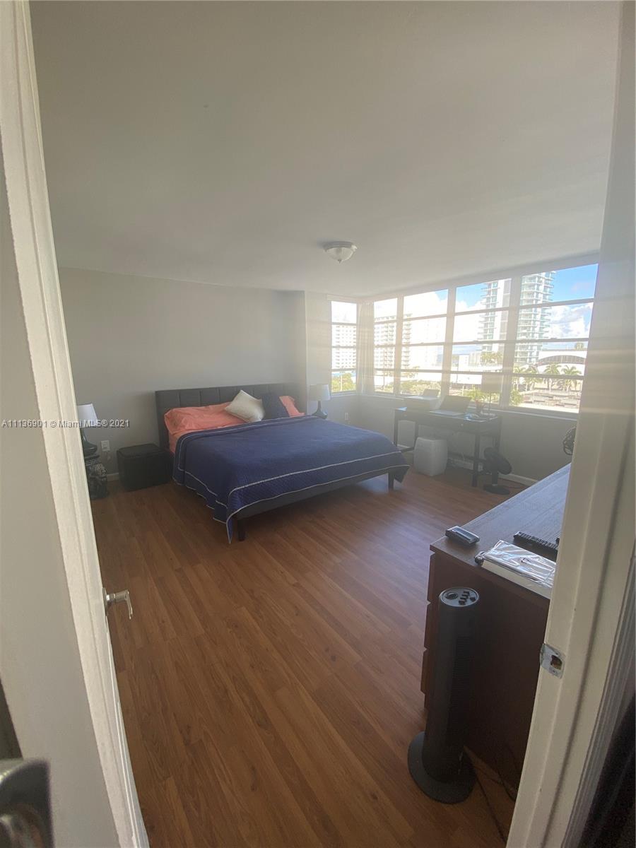 VILLA ROYAL CONDO - Residential Lease