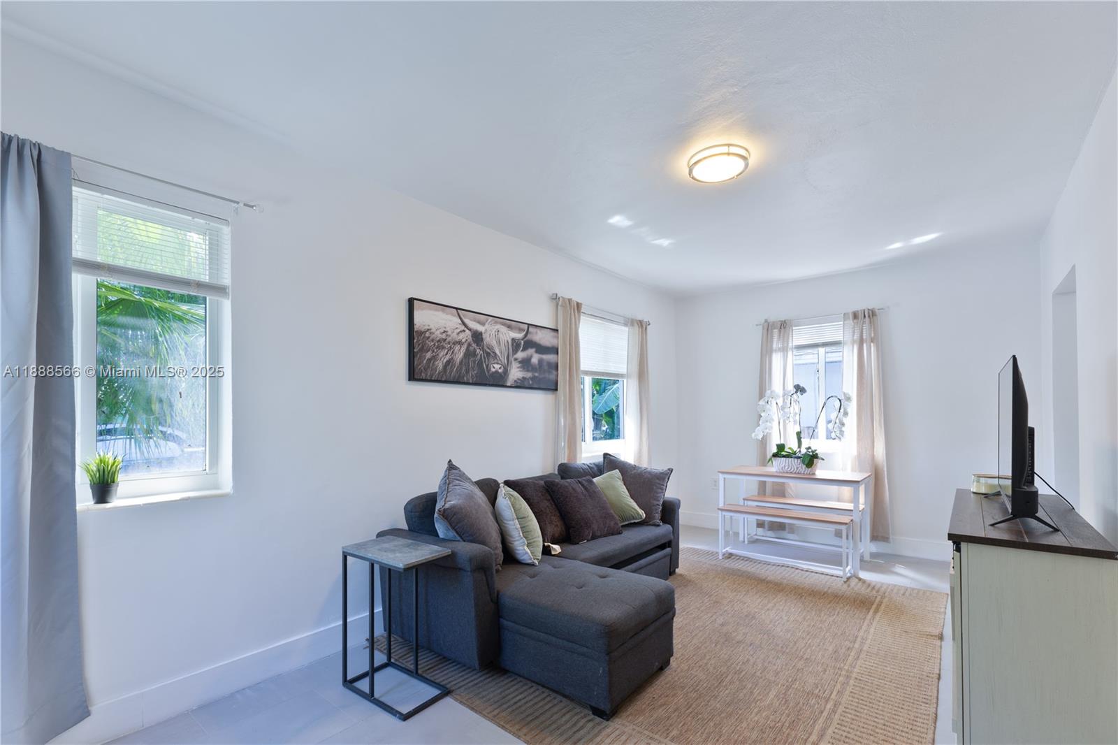 HOLLYWOOD SOUTH SIDE ADD - Residential