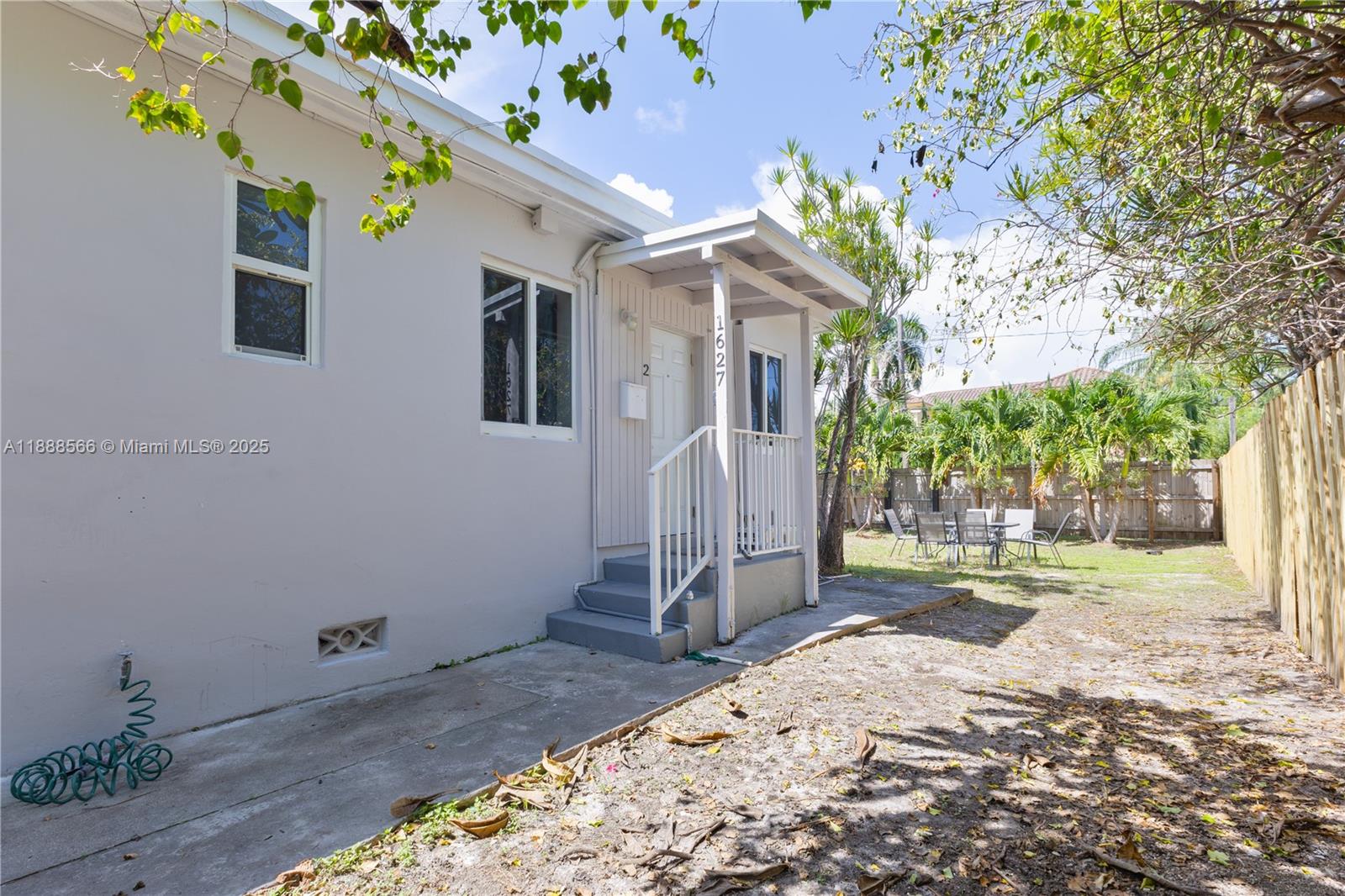 HOLLYWOOD SOUTH SIDE ADD - Residential