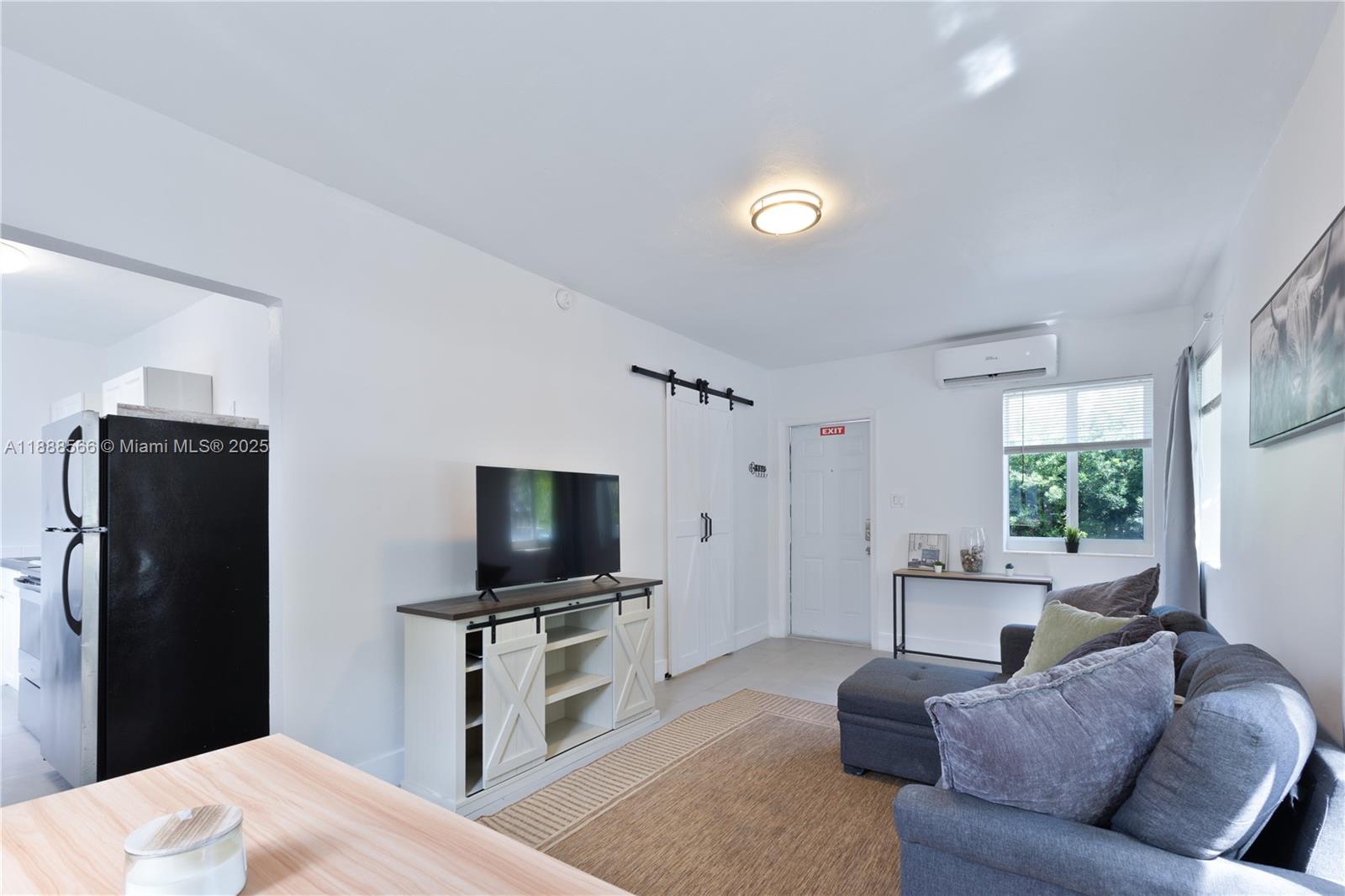 HOLLYWOOD SOUTH SIDE ADD - Residential