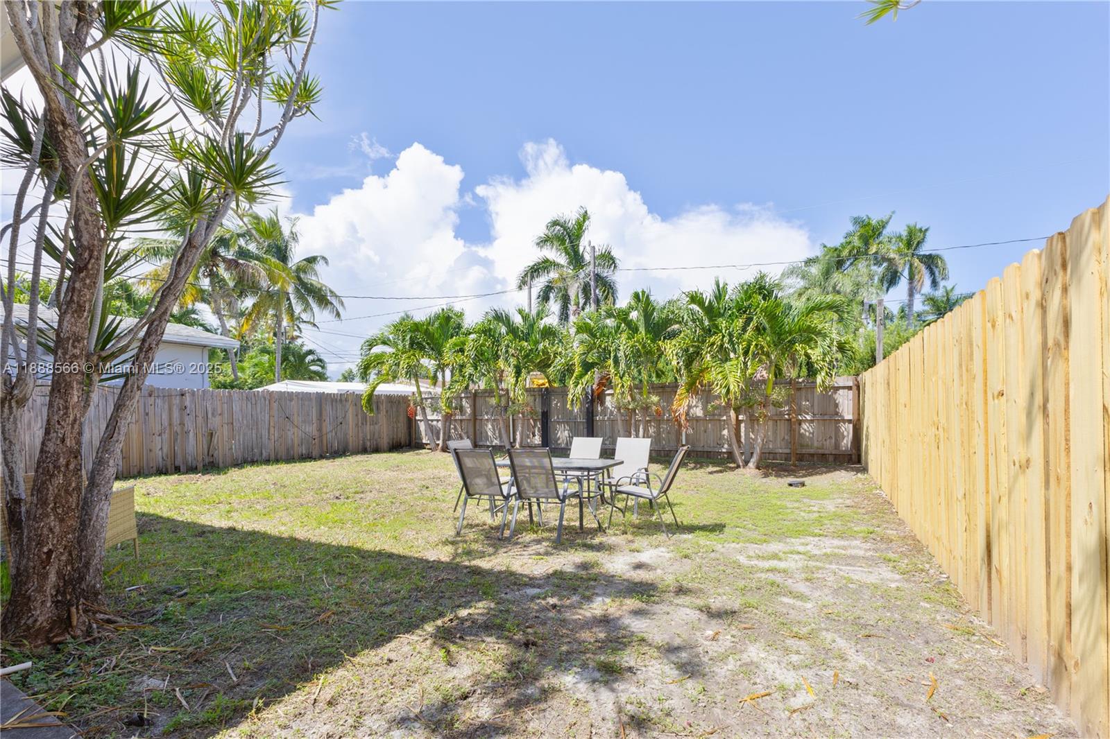 HOLLYWOOD SOUTH SIDE ADD - Residential