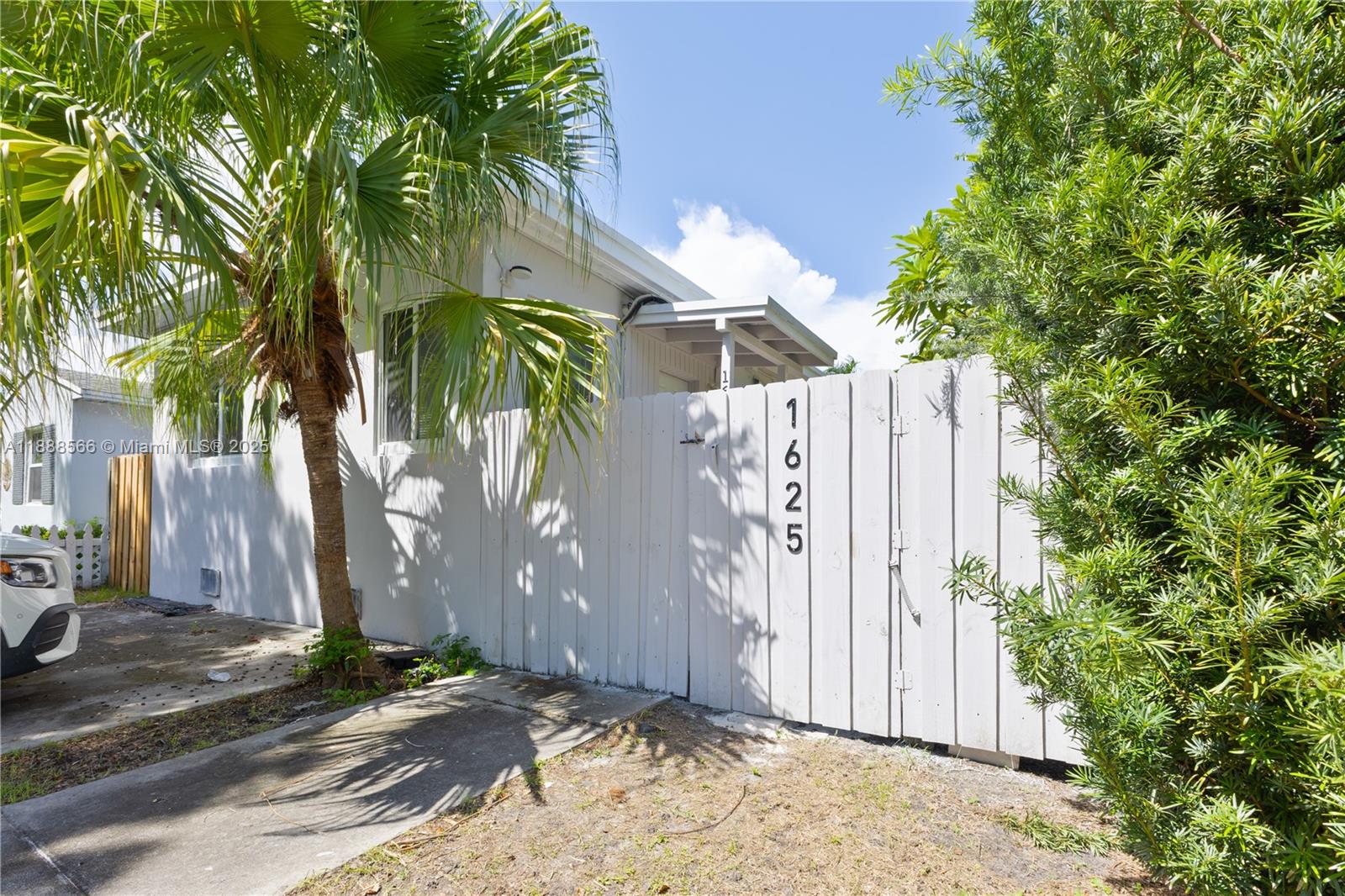 HOLLYWOOD SOUTH SIDE ADD - Residential