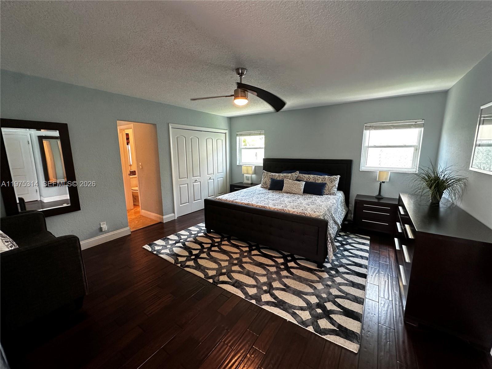 HOLLYWOOD GOLF ESTATES SE - Residential