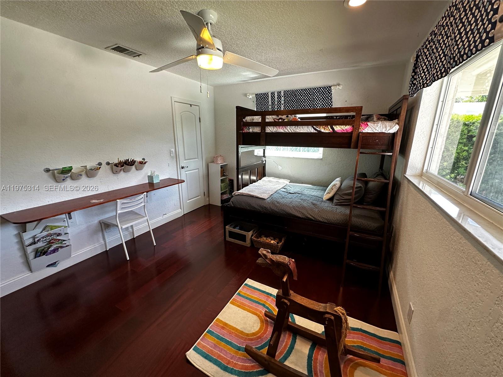 HOLLYWOOD GOLF ESTATES SE - Residential