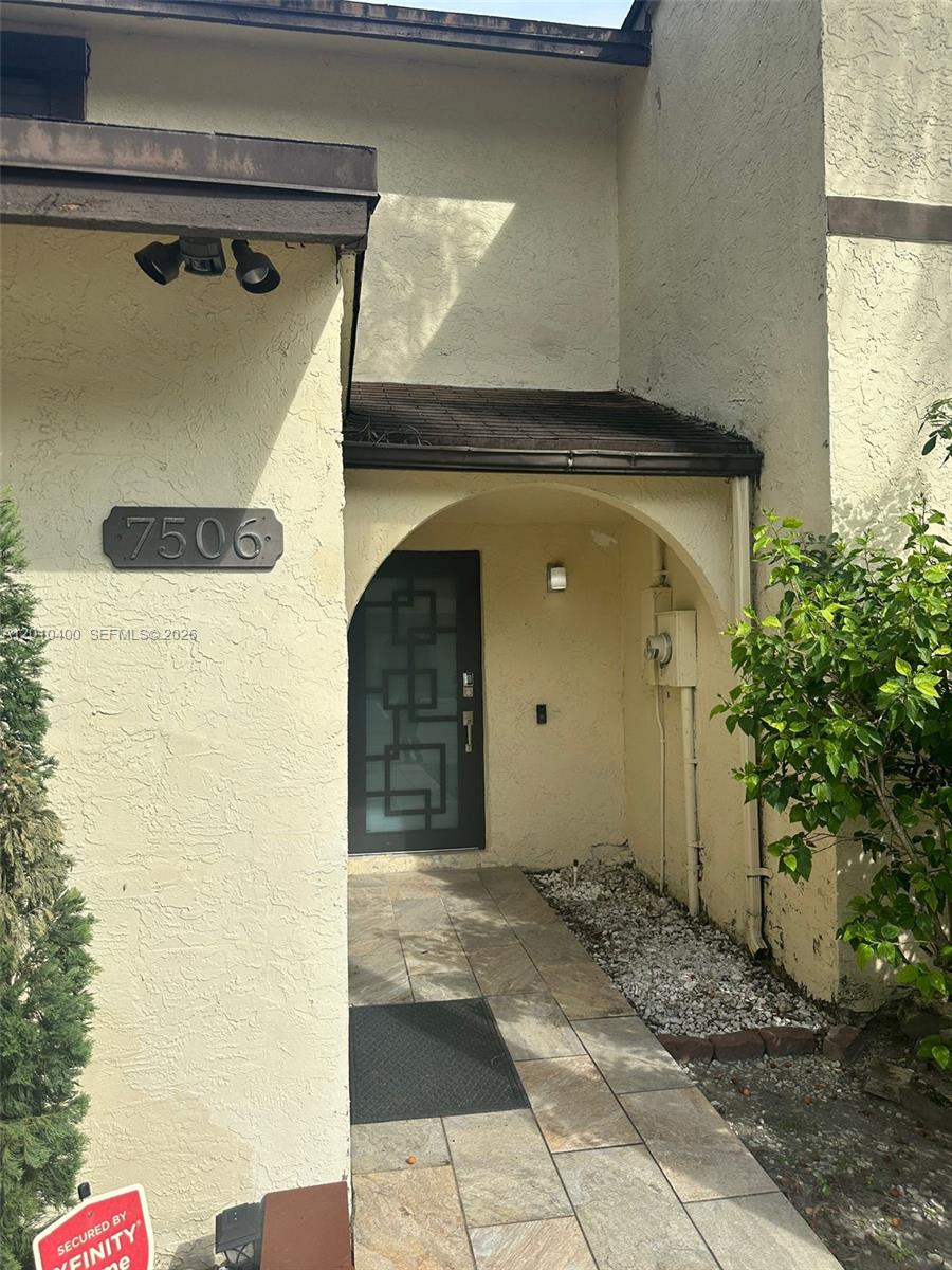 7506 NW 33rd St 0