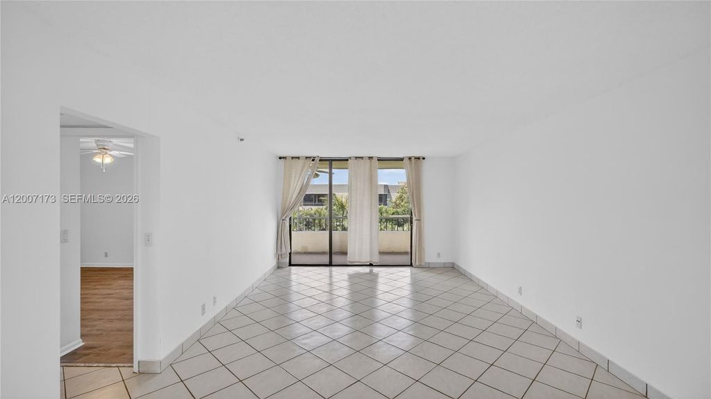 Photo of 1850 Homewood Blvd #5010, Delray Beach, FL 33445 (MLS # A12007173)