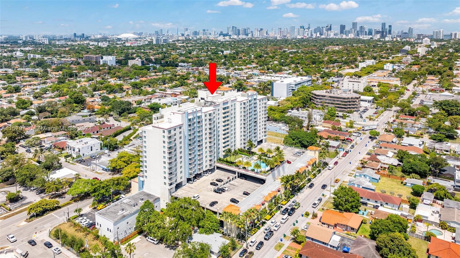 THE ASTON CONDO - Residential