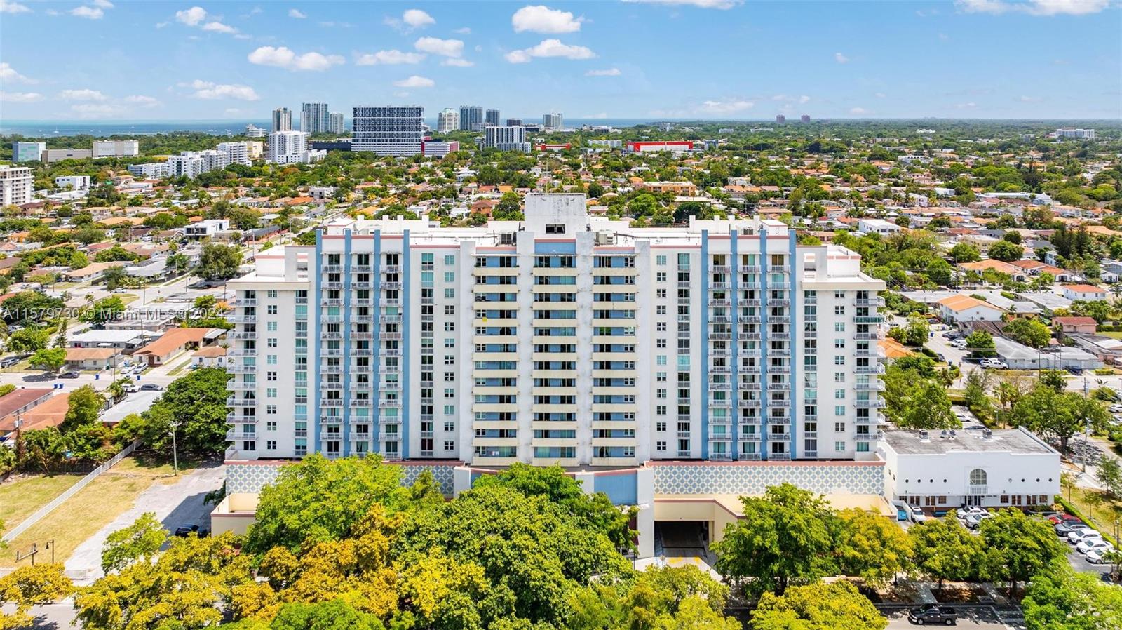 THE ASTON CONDO - Residential