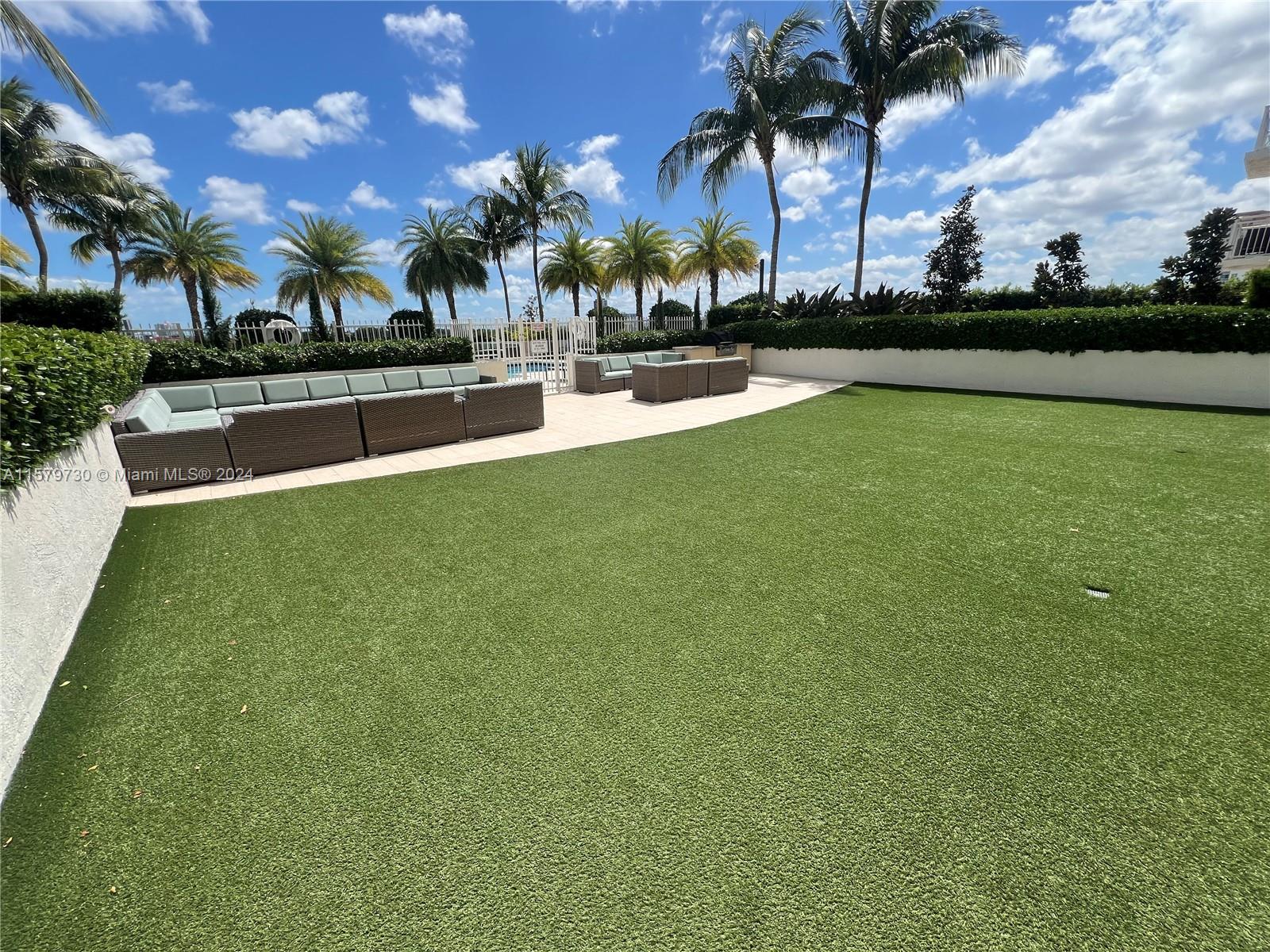 THE ASTON CONDO - Residential