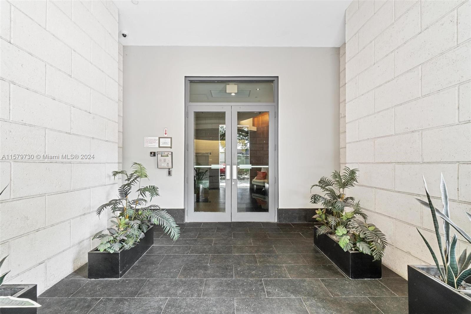 THE ASTON CONDO - Residential