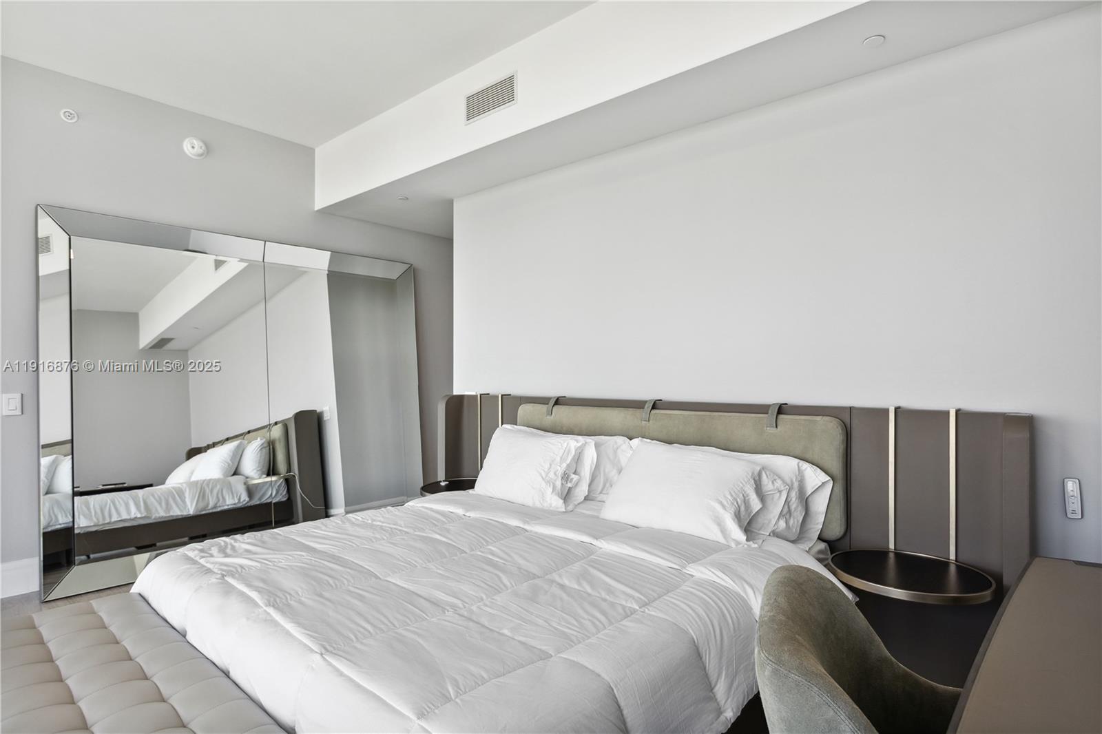 18975 COLLINS CONDO - Residential Lease