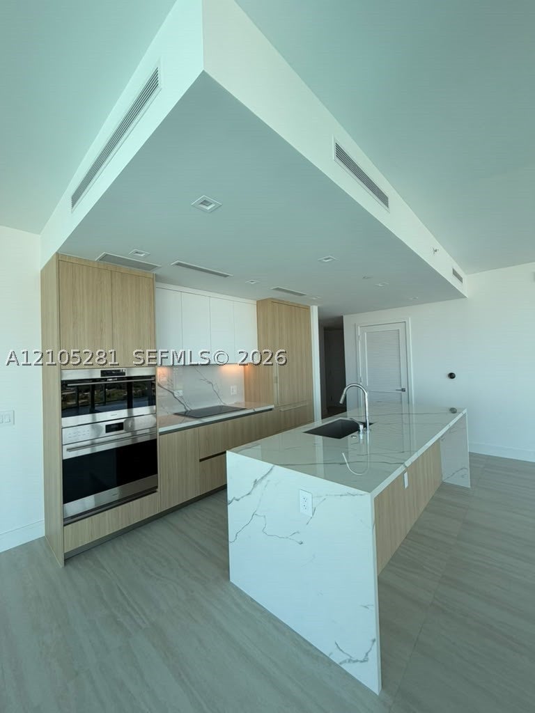 2411 Laguna Cir 1606