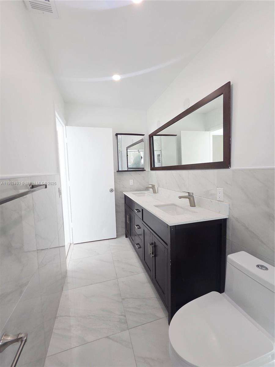 CARVER RANCHES - Residential