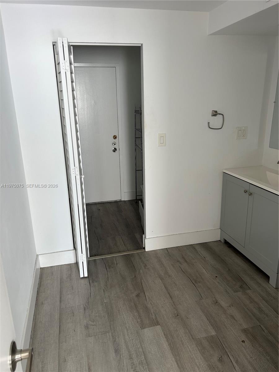 ENVIRON I CONDO 9 - Residential Lease