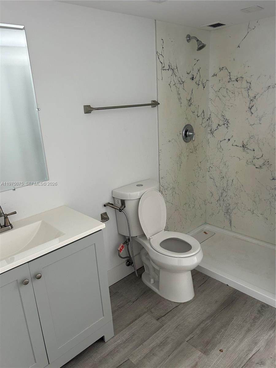 ENVIRON I CONDO 9 - Residential Lease