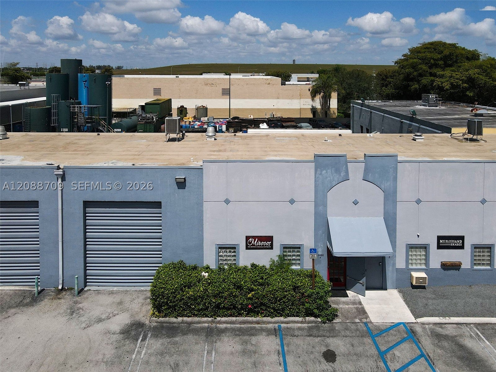 8450 NW 68 ST