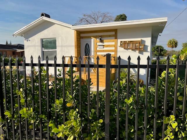 5500 Nw 14th Ave, Miami, Broward County, Florida - 4 Bedrooms  
2 Bathrooms - 