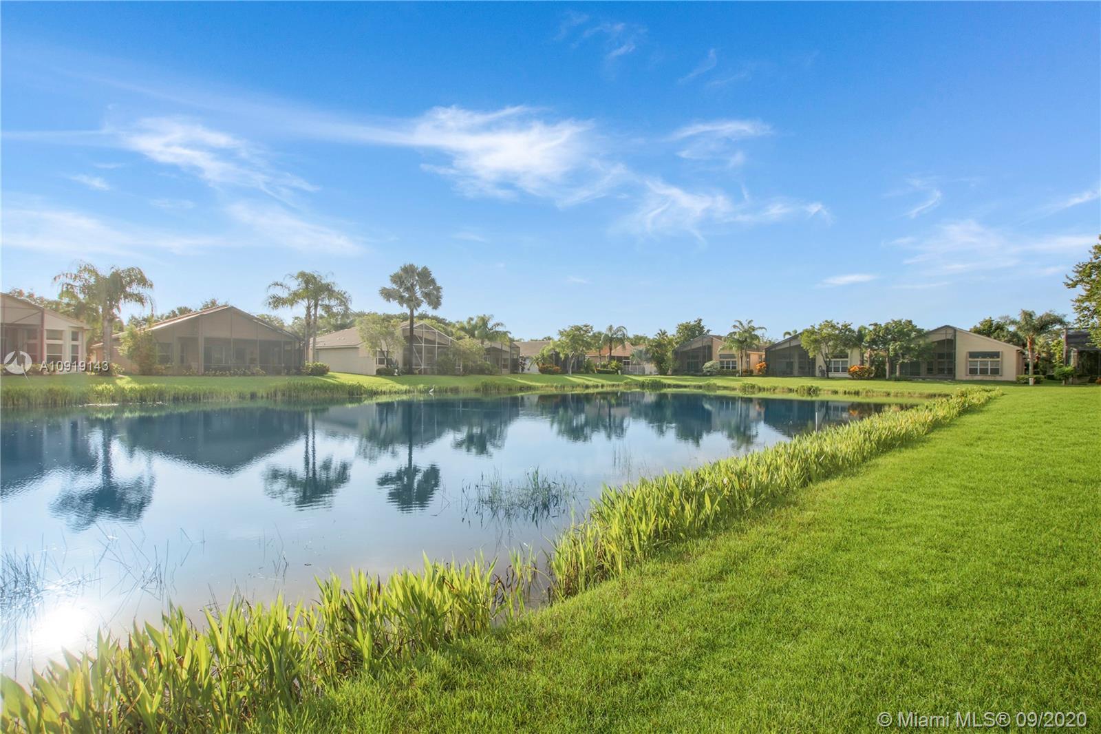 VALENCIA SHORES 3 - Residential