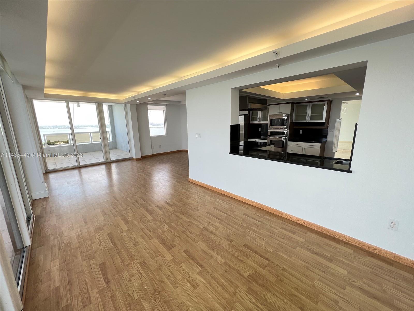 NINE ISLAND AVENUE CONDO - Residential