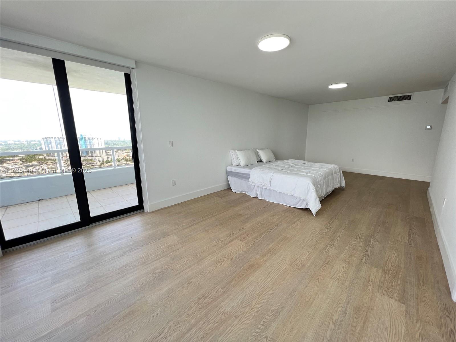 NINE ISLAND AVENUE CONDO - Residential