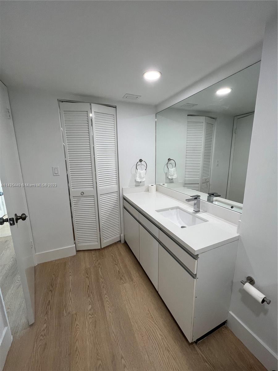 NINE ISLAND AVENUE CONDO - Residential