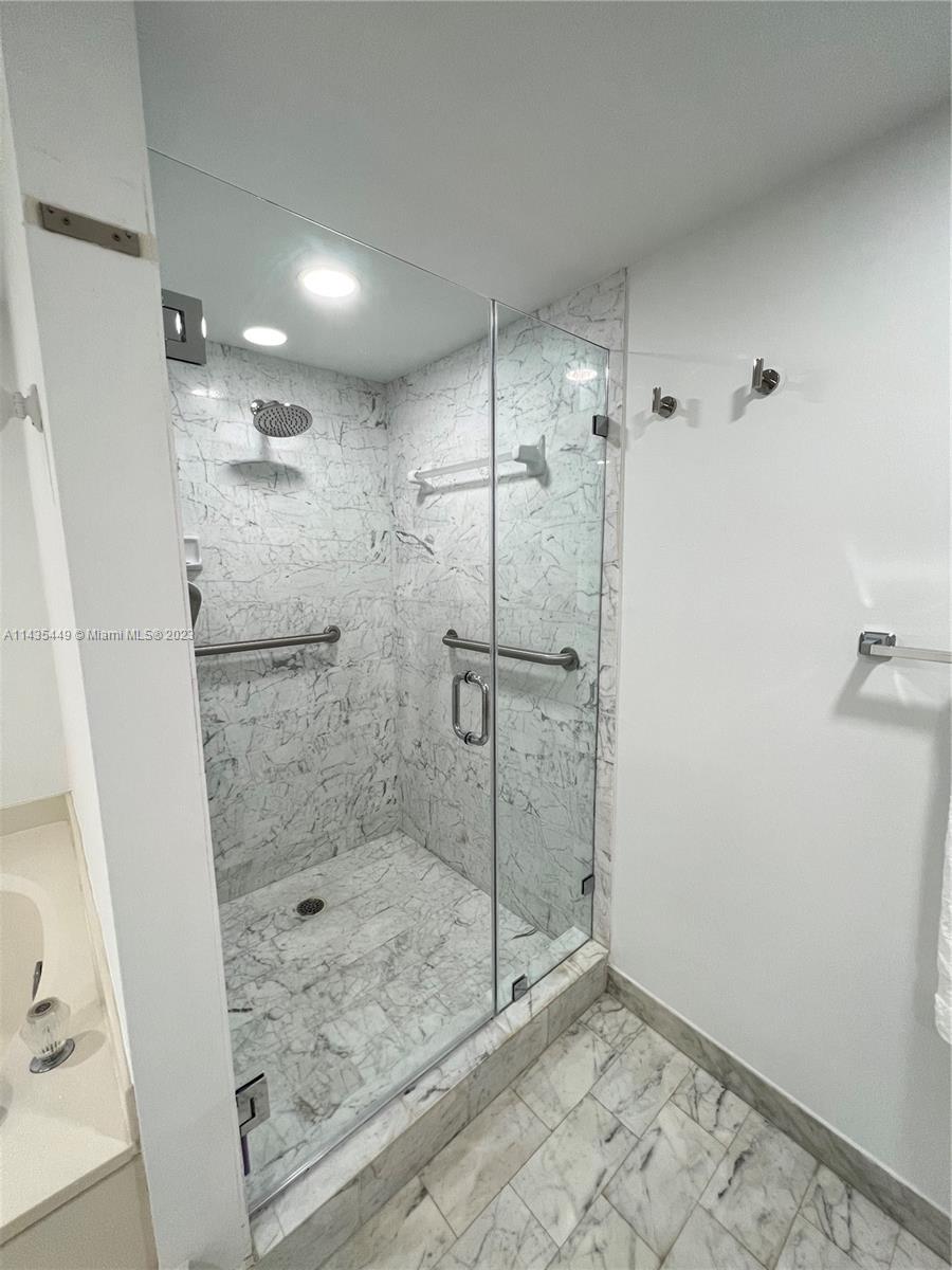 NINE ISLAND AVENUE CONDO - Residential