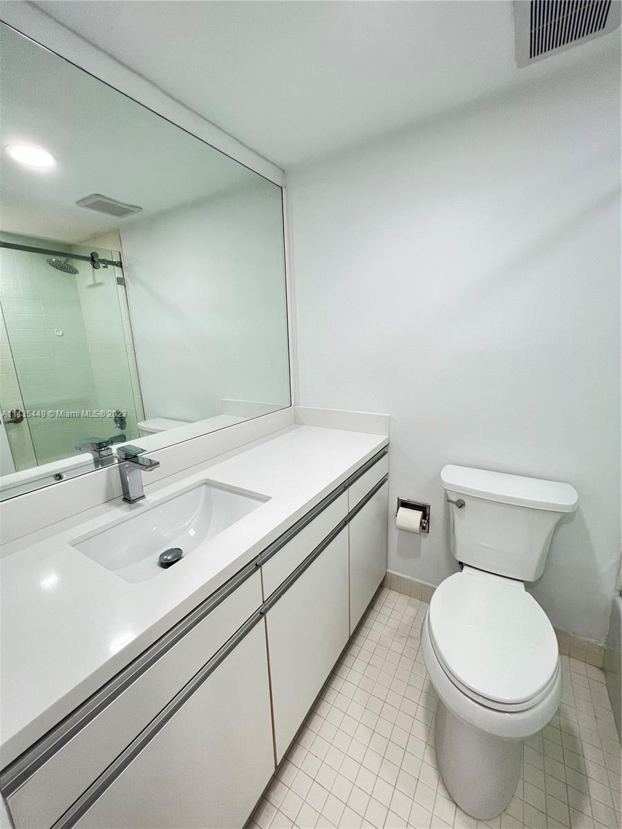 NINE ISLAND AVENUE CONDO - Residential