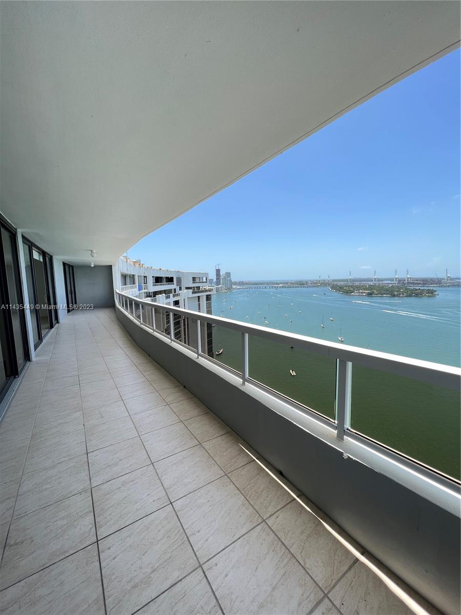 NINE ISLAND AVENUE CONDO - Residential