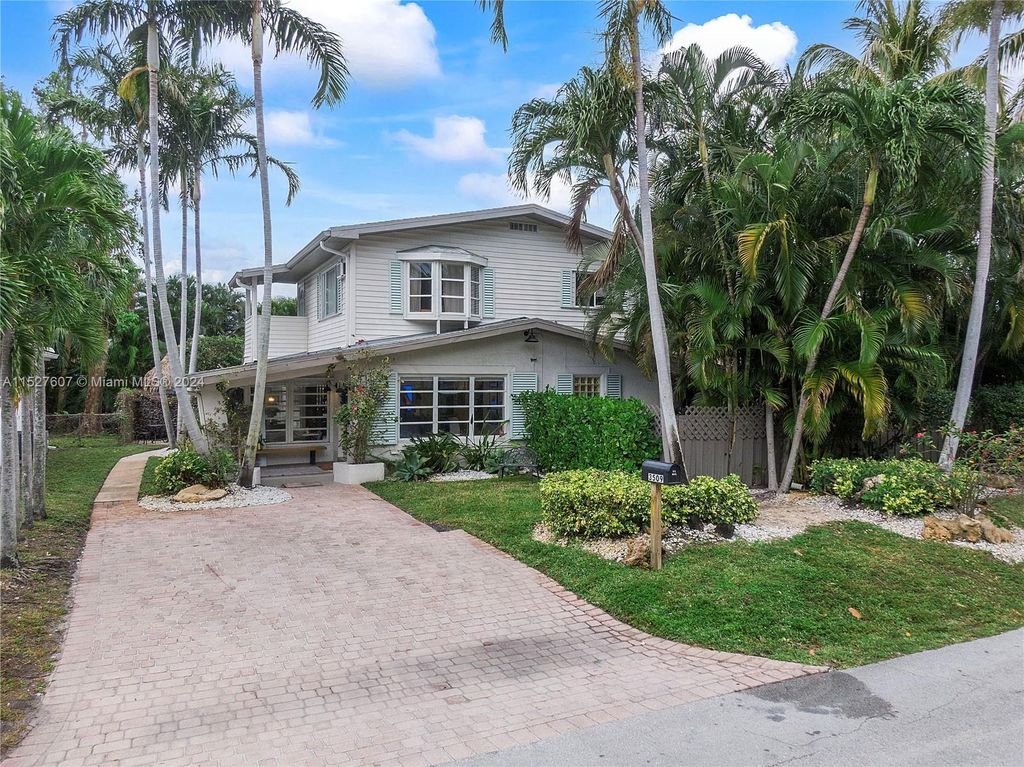 Photo of 3509 NE 20th Ave, Oakland Park, FL 33308 (MLS # A11527607)