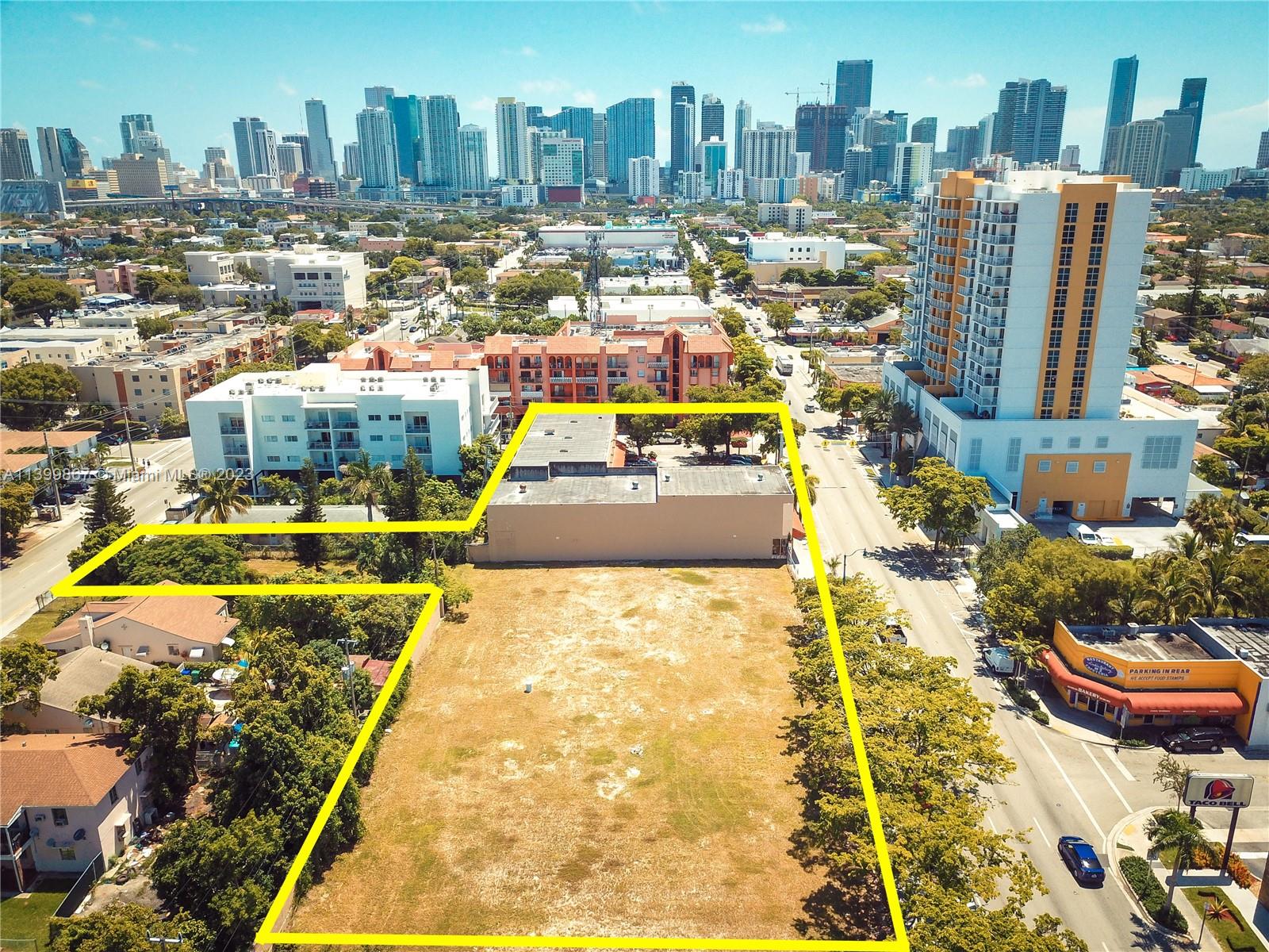 901/922/939/955/965 & 922 SW 8th St